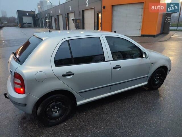 Сірий Шкода Фабія, об'ємом двигуна 1.4 л та пробігом 262 тис. км за 3500 $, фото 2 на Automoto.ua