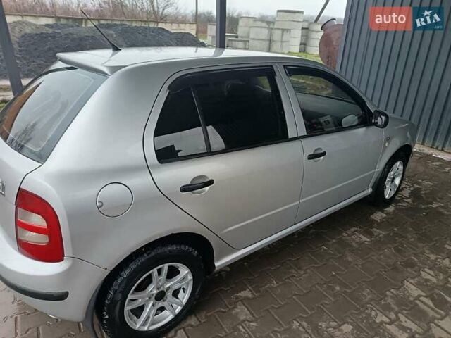 Серый Шкода Фабия, объемом двигателя 1.39 л и пробегом 289 тыс. км за 2800 $, фото 5 на Automoto.ua