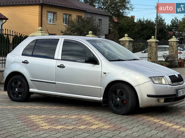 Серый Шкода Фабия, объемом двигателя 1.39 л и пробегом 195 тыс. км за 4495 $, фото 3 на Automoto.ua