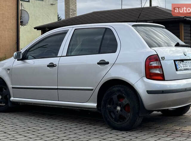 Серый Шкода Фабия, объемом двигателя 1.39 л и пробегом 195 тыс. км за 4495 $, фото 7 на Automoto.ua