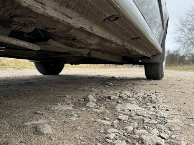 Сірий Шкода Фабія, об'ємом двигуна 1.4 л та пробігом 250 тис. км за 2500 $, фото 18 на Automoto.ua