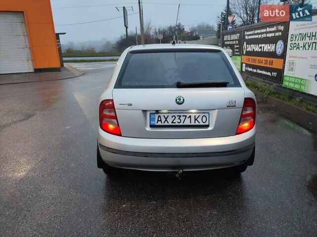 Сірий Шкода Фабія, об'ємом двигуна 1.4 л та пробігом 262 тис. км за 3500 $, фото 3 на Automoto.ua