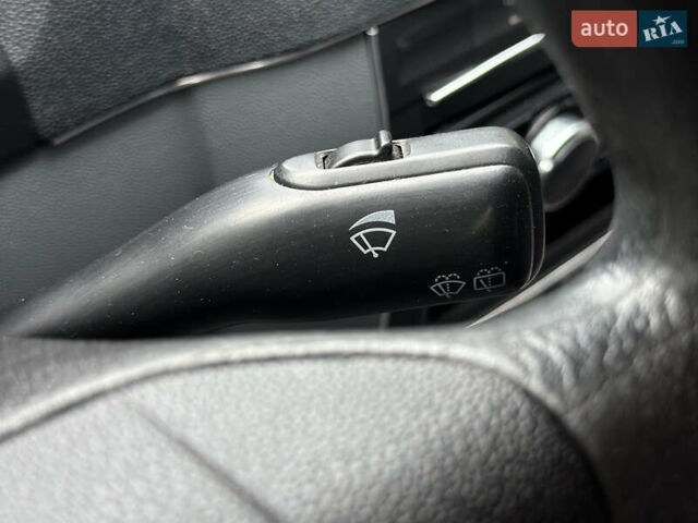 Серый Шкода Фабия, объемом двигателя 1.4 л и пробегом 182 тыс. км за 3900 $, фото 39 на Automoto.ua