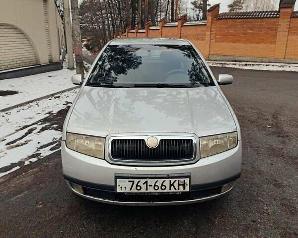 Сірий Шкода Фабія, об'ємом двигуна 1.39 л та пробігом 260 тис. км за 2800 $, фото 7 на Automoto.ua