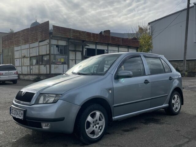 Серый Шкода Фабия, объемом двигателя 1.4 л и пробегом 245 тыс. км за 3000 $, фото 1 на Automoto.ua