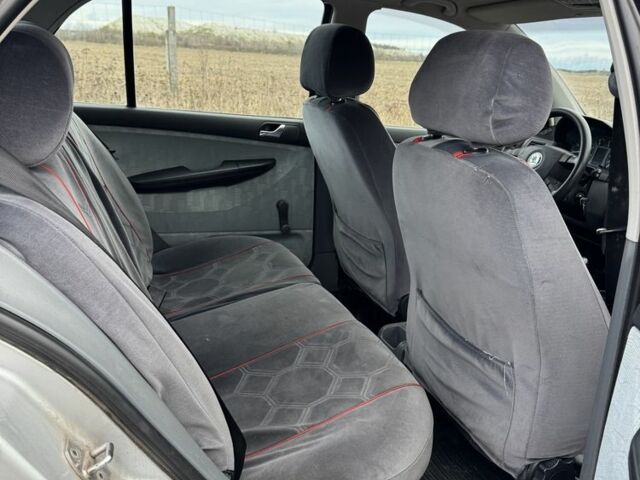 Сірий Шкода Фабія, об'ємом двигуна 1.4 л та пробігом 250 тис. км за 2500 $, фото 11 на Automoto.ua