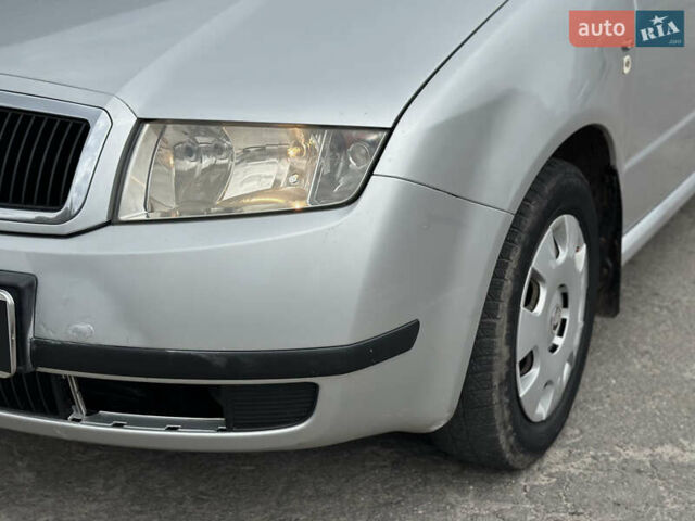 Серый Шкода Фабия, объемом двигателя 1.4 л и пробегом 182 тыс. км за 3900 $, фото 6 на Automoto.ua