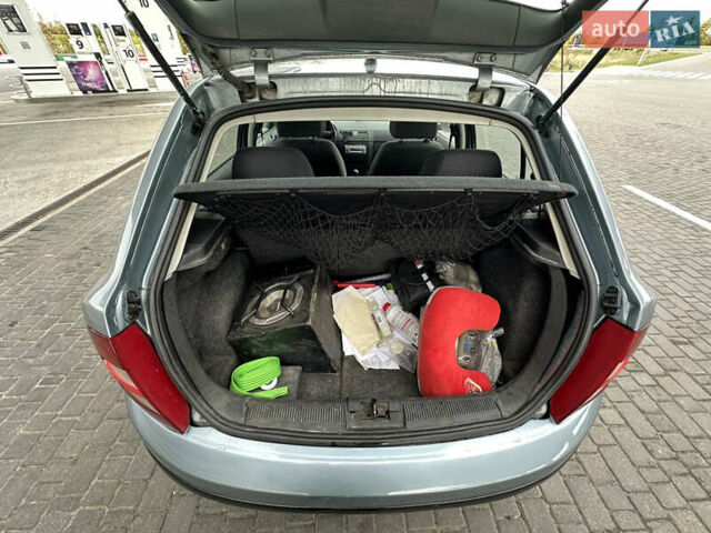 Серый Шкода Фабия, объемом двигателя 1.39 л и пробегом 270 тыс. км за 2900 $, фото 24 на Automoto.ua