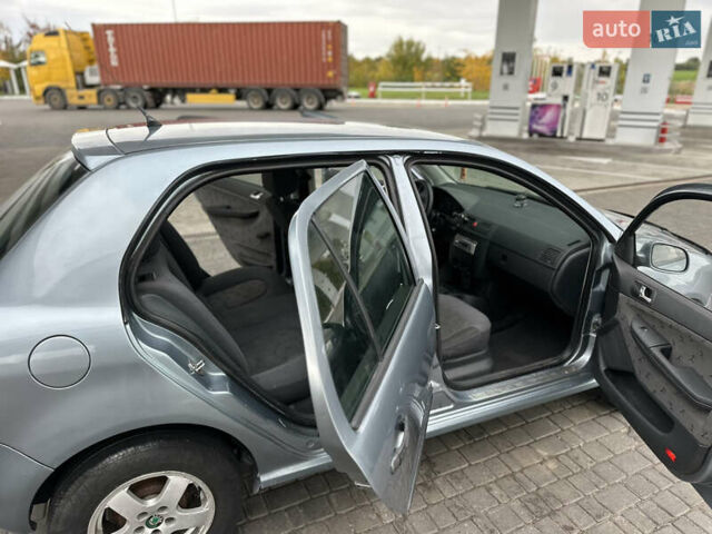 Серый Шкода Фабия, объемом двигателя 1.39 л и пробегом 270 тыс. км за 2900 $, фото 13 на Automoto.ua