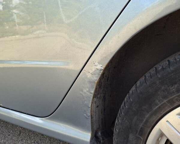 Серый Шкода Фабия, объемом двигателя 1.4 л и пробегом 195 тыс. км за 2900 $, фото 4 на Automoto.ua