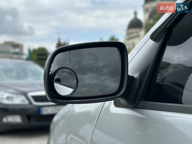 Серый Шкода Фабия, объемом двигателя 1.4 л и пробегом 182 тыс. км за 3900 $, фото 27 на Automoto.ua