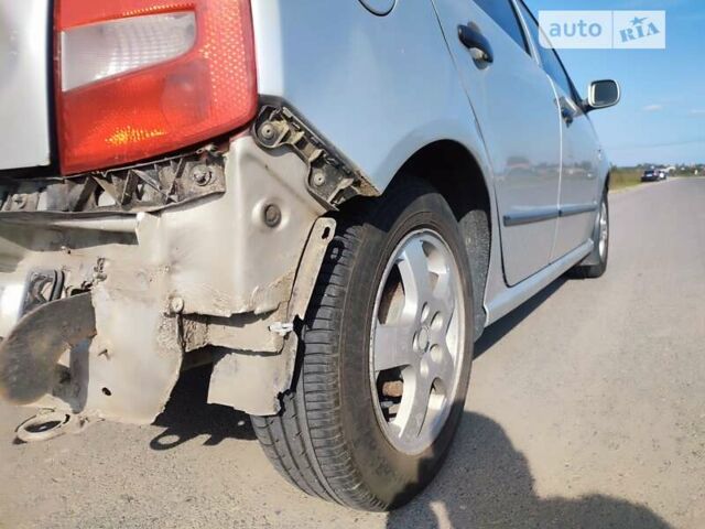 Сірий Шкода Фабія, об'ємом двигуна 1.4 л та пробігом 263 тис. км за 3000 $, фото 4 на Automoto.ua