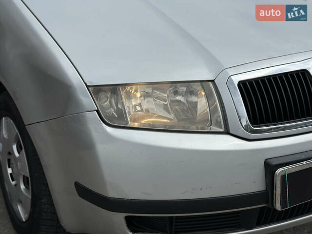 Серый Шкода Фабия, объемом двигателя 1.4 л и пробегом 182 тыс. км за 3900 $, фото 13 на Automoto.ua