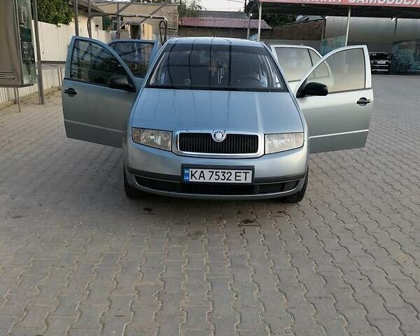 Серый Шкода Фабия, объемом двигателя 1.4 л и пробегом 244 тыс. км за 3000 $, фото 1 на Automoto.ua