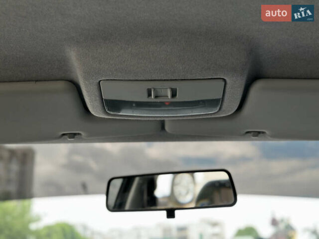 Серый Шкода Фабия, объемом двигателя 1.4 л и пробегом 182 тыс. км за 3900 $, фото 45 на Automoto.ua