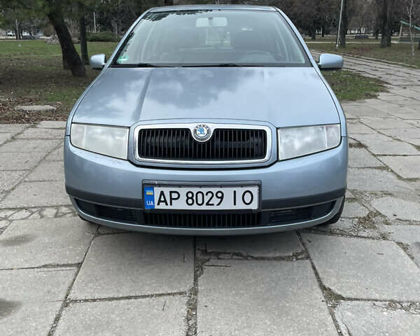Серый Шкода Фабия, объемом двигателя 1.4 л и пробегом 179 тыс. км за 3500 $, фото 1 на Automoto.ua