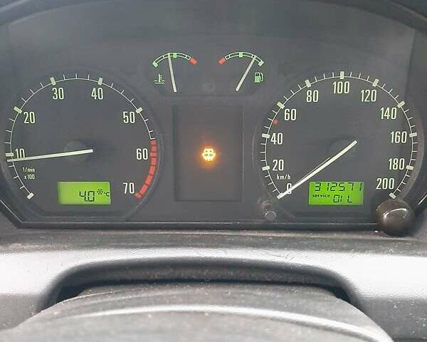 Серый Шкода Фабия, объемом двигателя 1.4 л и пробегом 312 тыс. км за 3100 $, фото 12 на Automoto.ua