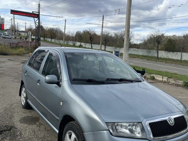 Серый Шкода Фабия, объемом двигателя 1.4 л и пробегом 245 тыс. км за 3000 $, фото 5 на Automoto.ua