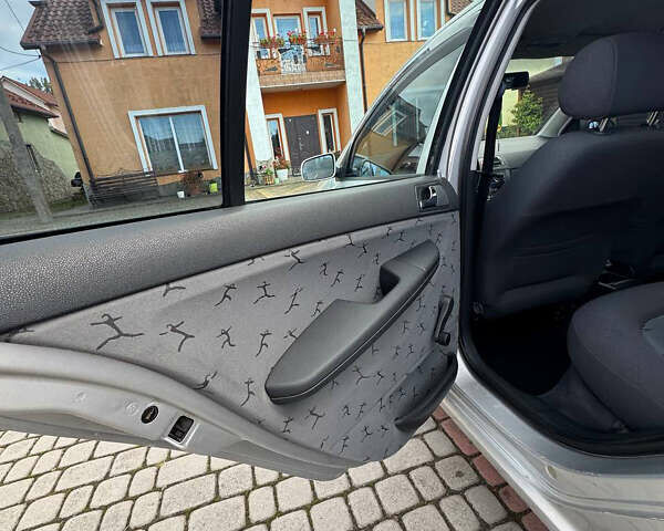 Серый Шкода Фабия, объемом двигателя 1.39 л и пробегом 195 тыс. км за 4495 $, фото 15 на Automoto.ua