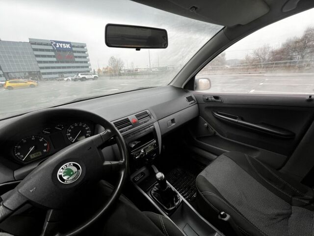 Серый Шкода Фабия, объемом двигателя 1.4 л и пробегом 307 тыс. км за 3000 $, фото 9 на Automoto.ua