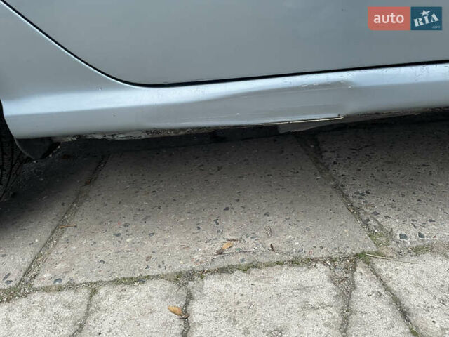 Серый Шкода Фабия, объемом двигателя 1.4 л и пробегом 179 тыс. км за 3500 $, фото 12 на Automoto.ua