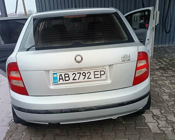 Серый Шкода Фабия, объемом двигателя 1.39 л и пробегом 289 тыс. км за 2800 $, фото 1 на Automoto.ua