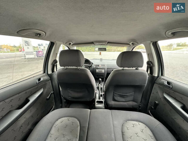 Серый Шкода Фабия, объемом двигателя 1.39 л и пробегом 270 тыс. км за 2900 $, фото 23 на Automoto.ua