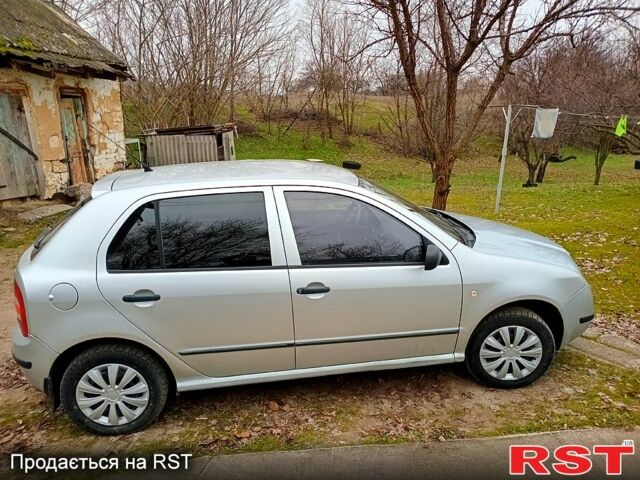 Сірий Шкода Фабія, об'ємом двигуна 12 л та пробігом 305 тис. км за 3100 $, фото 5 на Automoto.ua