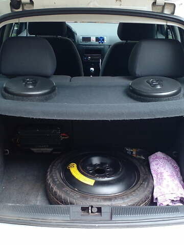 Сірий Шкода Фабія, об'ємом двигуна 1.2 л та пробігом 348 тис. км за 3500 $, фото 2 на Automoto.ua