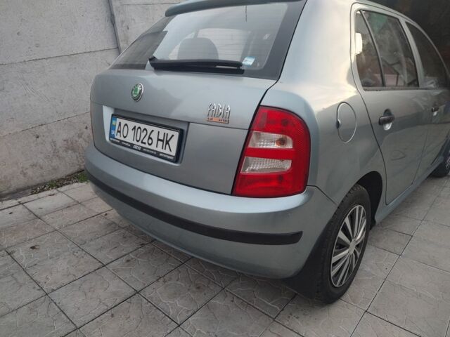 Серый Шкода Фабия, объемом двигателя 1.2 л и пробегом 168 тыс. км за 3000 $, фото 1 на Automoto.ua