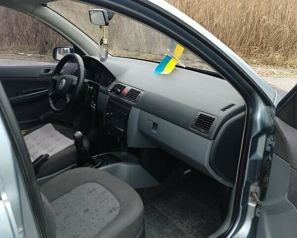 Сірий Шкода Фабія, об'ємом двигуна 1.2 л та пробігом 325 тис. км за 3450 $, фото 34 на Automoto.ua