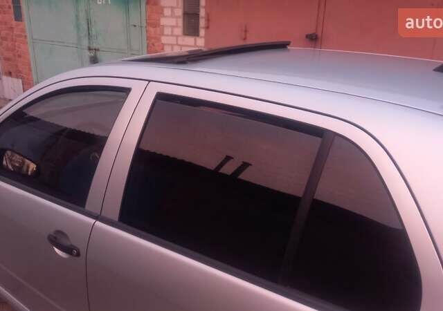 Сірий Шкода Фабія, об'ємом двигуна 1.2 л та пробігом 182 тис. км за 3700 $, фото 6 на Automoto.ua