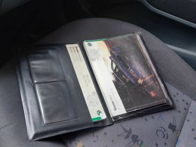 Шкода Фабия 2003 в Житомире на Automoto.ua Серый Шкода Фабия, объемом двигателя 1.2 л и пробегом 182 тыс. км за 3450 $, фото 8 на Automoto.ua