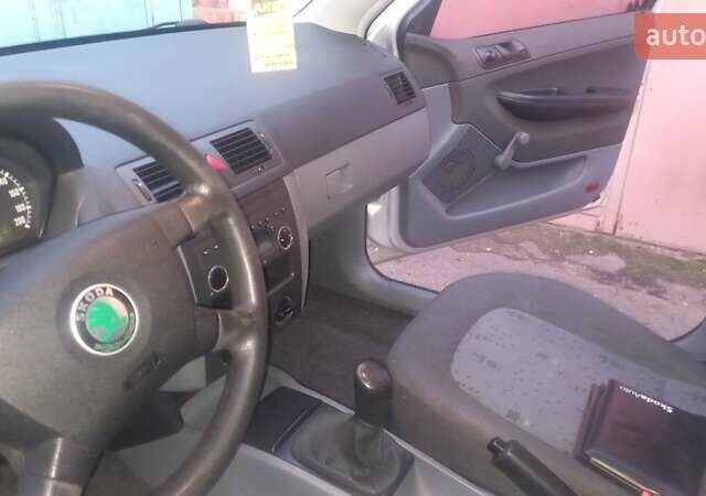 Сірий Шкода Фабія, об'ємом двигуна 1.2 л та пробігом 182 тис. км за 3700 $, фото 9 на Automoto.ua