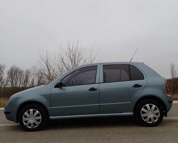 Сірий Шкода Фабія, об'ємом двигуна 1.2 л та пробігом 325 тис. км за 3450 $, фото 26 на Automoto.ua