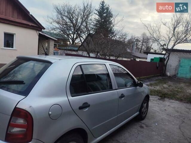 Серый Шкода Фабия, объемом двигателя 1.2 л и пробегом 361 тыс. км за 2450 $, фото 3 на Automoto.ua
