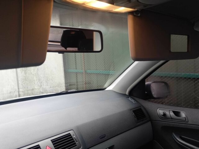 Шкода Фабия 2003 в Житомире на Automoto.ua Серый Шкода Фабия, объемом двигателя 1.2 л и пробегом 182 тыс. км за 3450 $, фото 7 на Automoto.ua