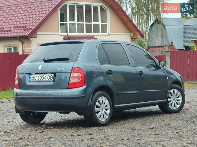 Серый Шкода Фабия, объемом двигателя 1.2 л и пробегом 300 тыс. км за 2850 $, фото 13 на Automoto.ua