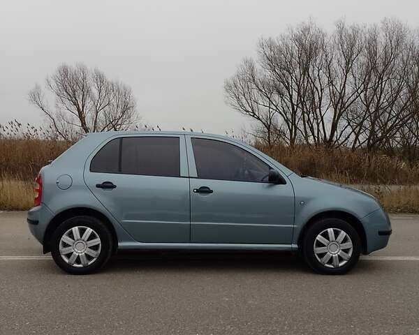 Сірий Шкода Фабія, об'ємом двигуна 1.2 л та пробігом 325 тис. км за 3450 $, фото 9 на Automoto.ua