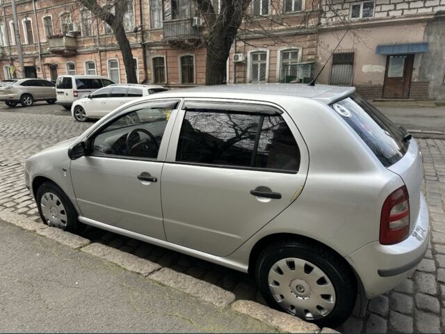 Серый Шкода Фабия, объемом двигателя 1.4 л и пробегом 236 тыс. км за 3400 $, фото 1 на Automoto.ua