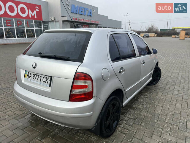 Серый Шкода Фабия, объемом двигателя 1.2 л и пробегом 243 тыс. км за 2850 $, фото 9 на Automoto.ua