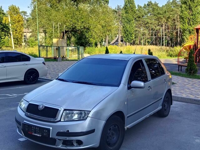 Сірий Шкода Фабія, об'ємом двигуна 1.2 л та пробігом 364 тис. км за 2100 $, фото 1 на Automoto.ua