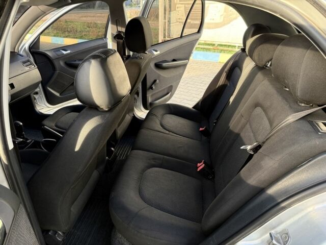 Серый Шкода Фабия, объемом двигателя 1.2 л и пробегом 3 тыс. км за 3650 $, фото 8 на Automoto.ua