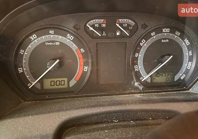 Сірий Шкода Фабія, об'ємом двигуна 1.2 л та пробігом 105 тис. км за 3500 $, фото 39 на Automoto.ua