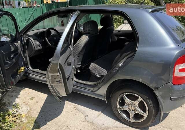 Сірий Шкода Фабія, об'ємом двигуна 1.2 л та пробігом 105 тис. км за 3500 $, фото 9 на Automoto.ua