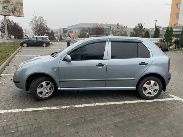 Серый Шкода Фабия, объемом двигателя 1.2 л и пробегом 312 тыс. км за 3600 $, фото 5 на Automoto.ua