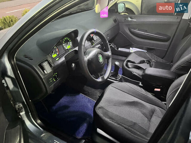 Сірий Шкода Фабія, об'ємом двигуна 1.39 л та пробігом 236 тис. км за 4200 $, фото 6 на Automoto.ua