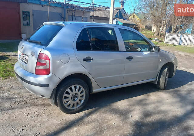 Серый Шкода Фабия, объемом двигателя 1.2 л и пробегом 292 тыс. км за 3000 $, фото 5 на Automoto.ua