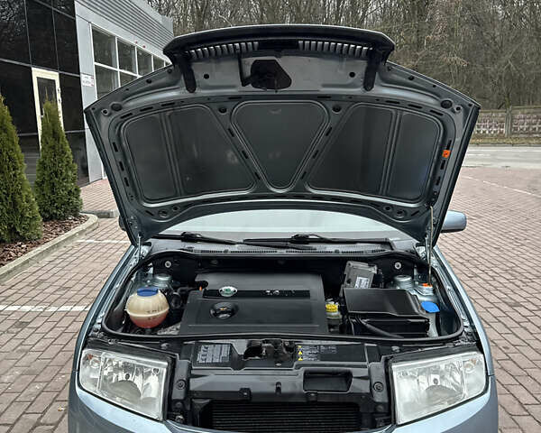 Сірий Шкода Фабія, об'ємом двигуна 1.4 л та пробігом 208 тис. км за 5399 $, фото 36 на Automoto.ua