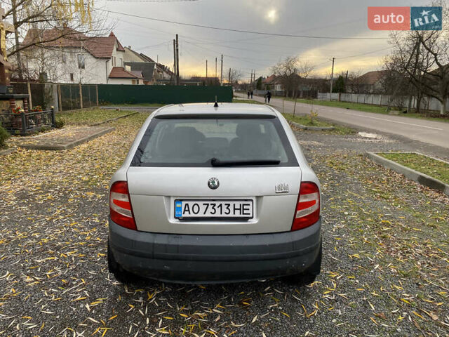 Серый Шкода Фабия, объемом двигателя 1.2 л и пробегом 777 тыс. км за 1999 $, фото 5 на Automoto.ua